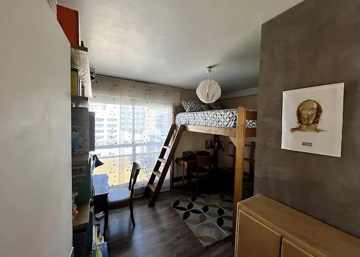 Logement 85M2, Hypercentre, Balcon, Parking, Clim