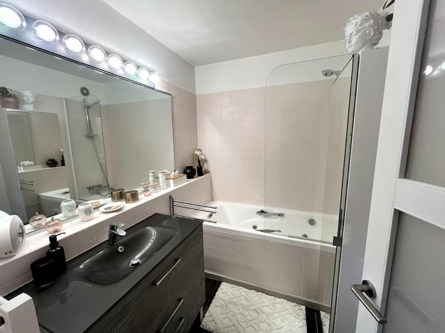 Apartamento 85m2, Hypercentre, Balcon, Parking, Clim *